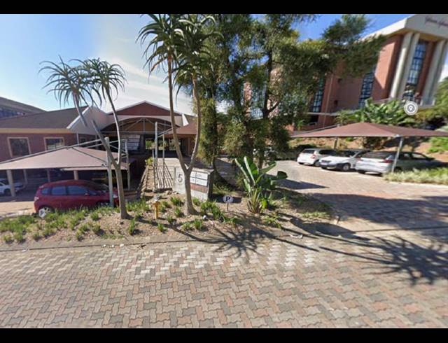 180M² OFFICE TO LET IN WESTVILLE